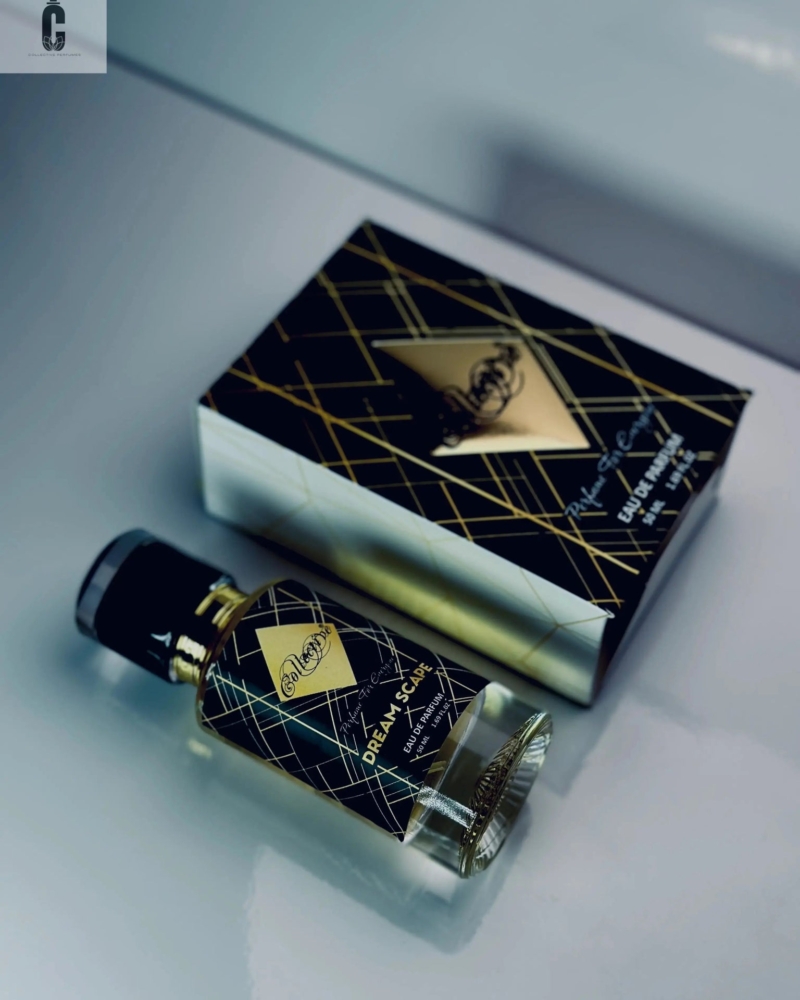 Dream Scape Perfume | Sweet Floral & Warm Woody Scent - Collective Perfumes