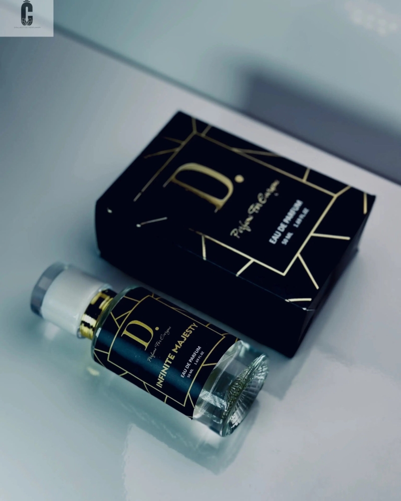 Infinite Majesty Perfume | Bold & Fresh Fruity Woody Scent - Collective Perfumes