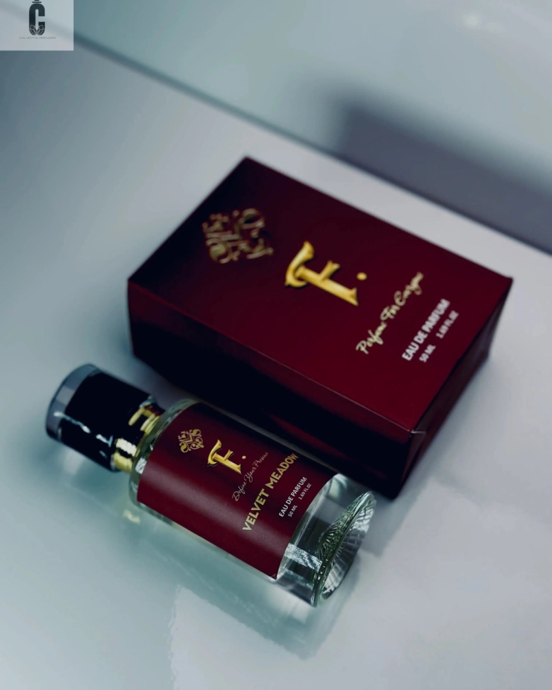 Velvet Meadow Perfume | Fruity Floral & Soft Woody Scent - Collective Perfumes