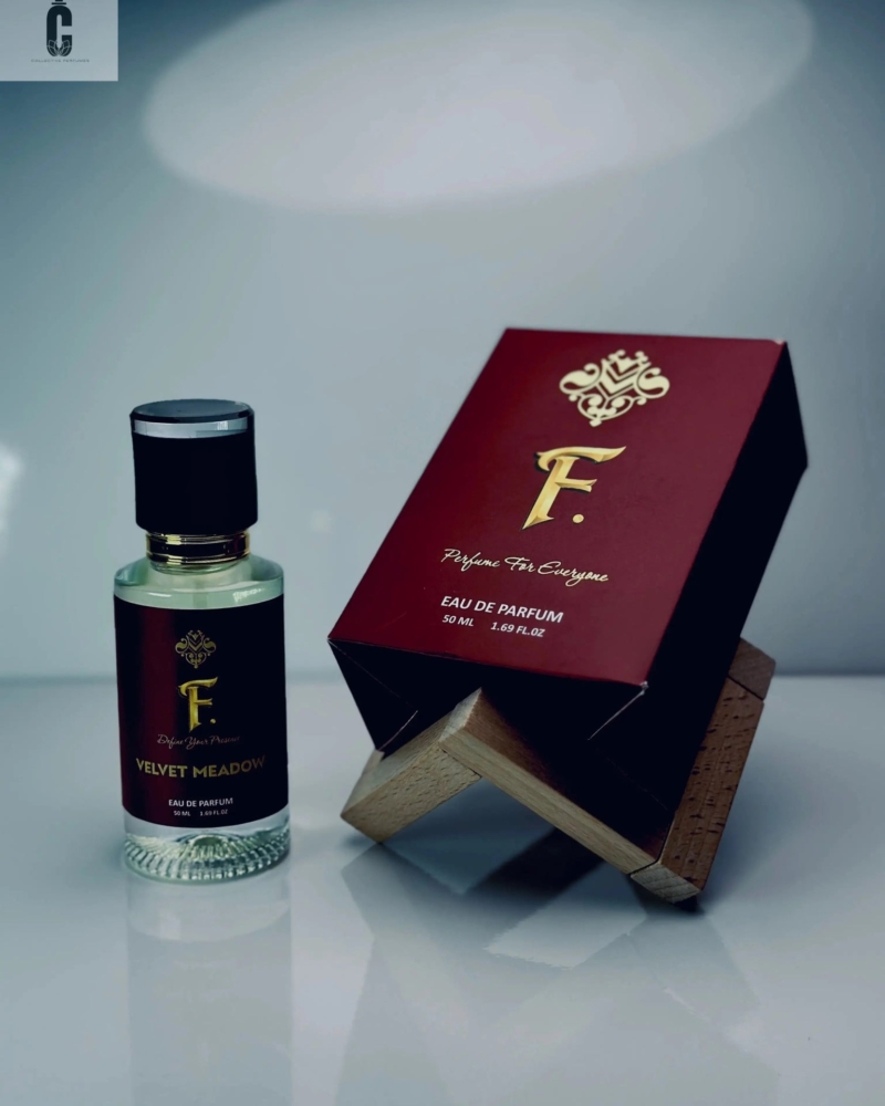 Velvet Meadow Perfume | Fruity Floral & Soft Woody Scent - Collective Perfumes